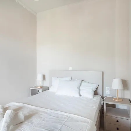 Almyra Residences Lejlighed